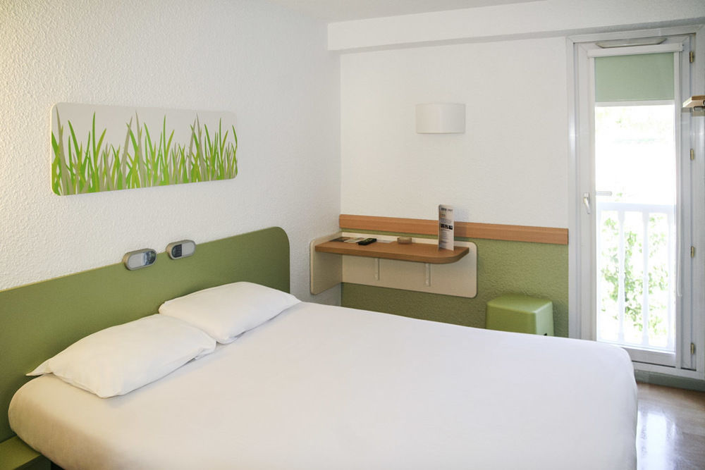 Ibis Budget Brignoles Provence Exteriör bild