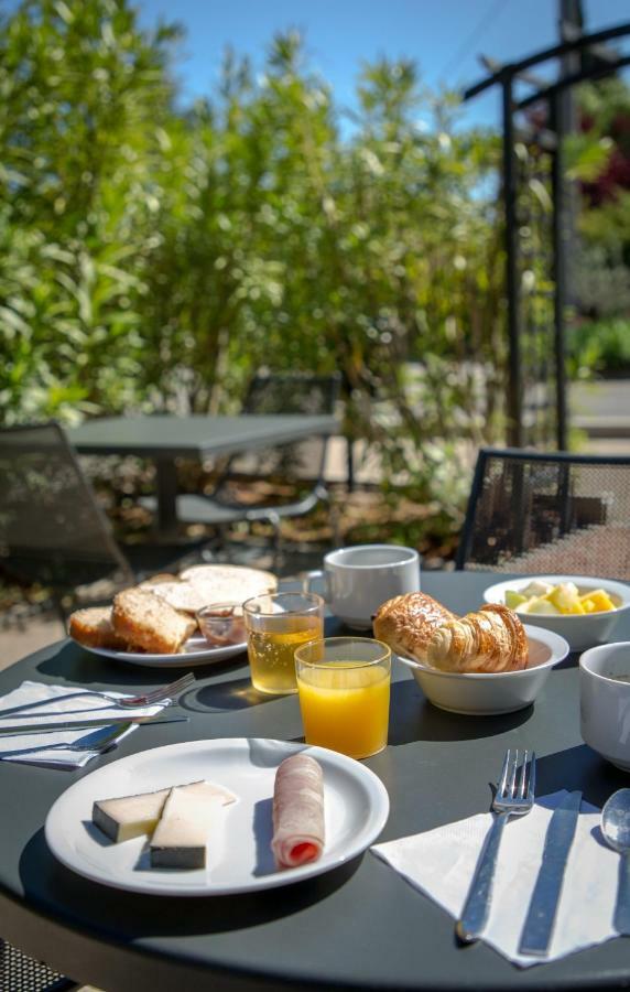 Ibis Budget Brignoles Provence Exteriör bild